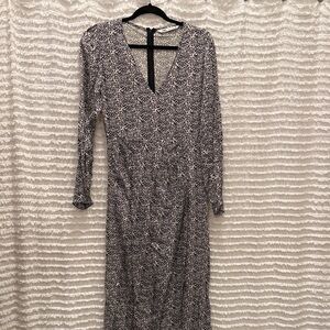 Zara Mid-length Black and Cream Patterned Dress